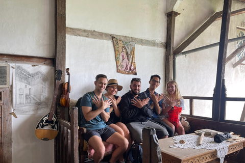 Excursão de um dia a Gjirokastra e Blue Eye saindo de TiranaExcursão de um dia a Gjirokastra e Blue Eye de Tirana