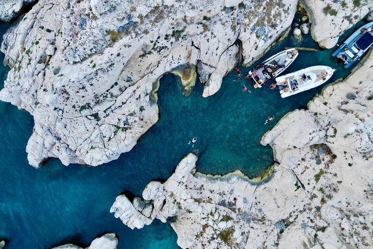 Marseille: Rent a private boat with a skipper private boat trip to calanques du frioul