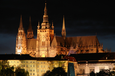 Wien: Prag und Bratislava Ganztagestour mit Guide