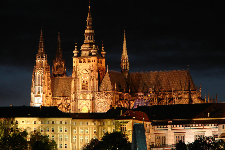 Wien: Prag und Bratislava Ganztagestour mit Guide