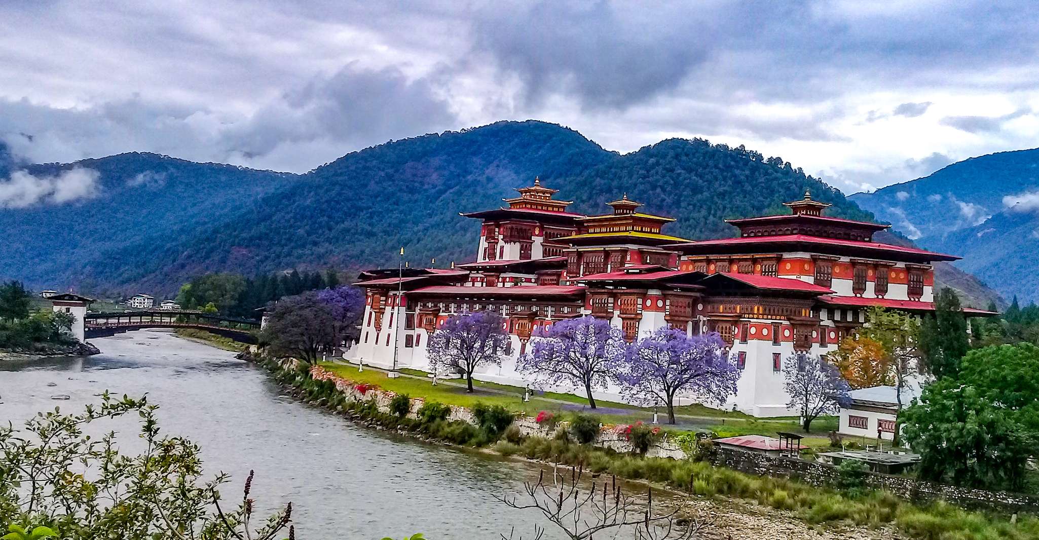 6 Days Bhutan Tour - Gangtey - Housity