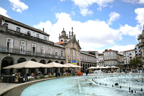 Braga & Guimarães Tour: Small Historical Group Tour