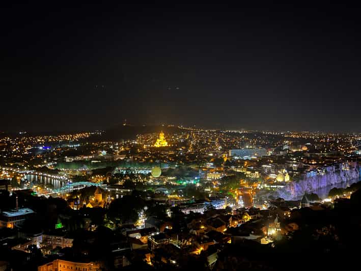 Tbilisi by Night: Private Old Town Walk & Traditional Dinner