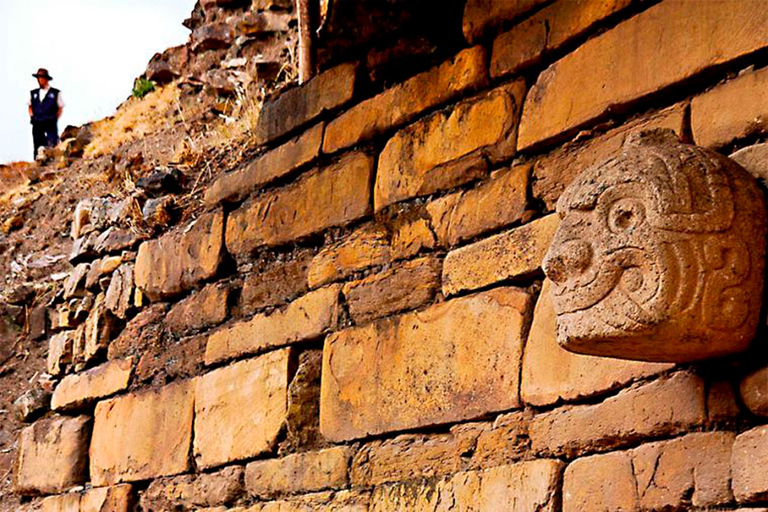 Visite du complexe archéologique de Chavin