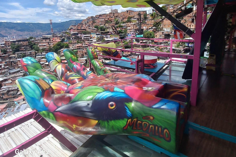 Medellín: Private Stadtrundfahrt, lokale Sehenswürdigkeiten und Comuna 13