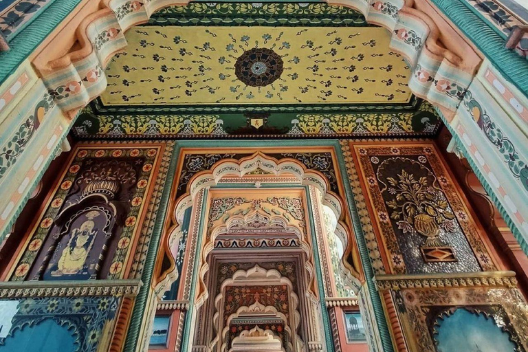 Jaipur: Stadtpass mit privatem Auto und Guide