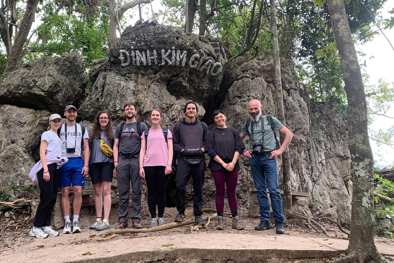Half Day Hiking to Cat Ba National Park with a Guide
