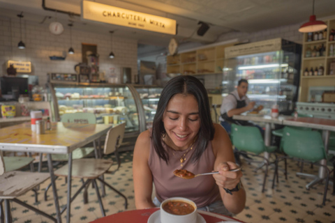 Medellín: Geführte Street Food Tour mit 10 VerkostungenMedellín: Geführte Street Food Tour mit Verkostungen