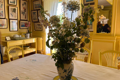 Private Tour Paris: Étretat Cliffs & Monet’s Gardens + Gift Premium Minivan (Up to 6 Guests)