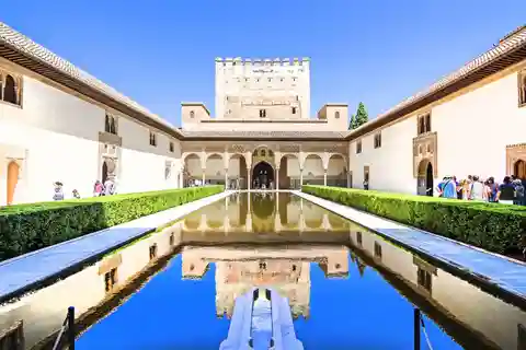 Guidad tur i Alhambra med Nasridpalatsen och trädgårdarna