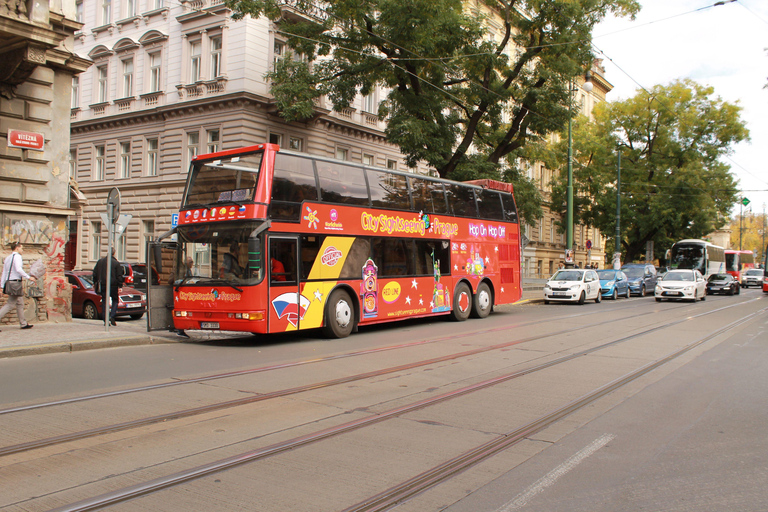 Praga: Tour panoramico della città in autobus e tour in barca opzionaleBiglietto da 24 ore per il tour in autobus