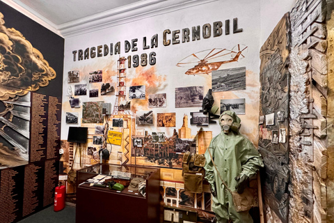 Powrót do ZSRR bez opuszczania Kiszyniowa (z lunchem i napojem)Kiszyniów: autentyczna wycieczka sowiecka z lunchem i napojami