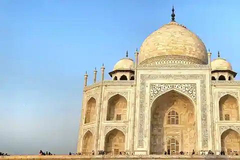 From Agra: Taj Mahal Skip The Line Tour