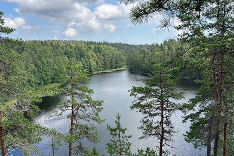 Helsinki: Nuuksio National Park Hike with Lunch & Pickup