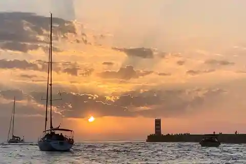 Porto: Port Wine Sunset Boat Tour