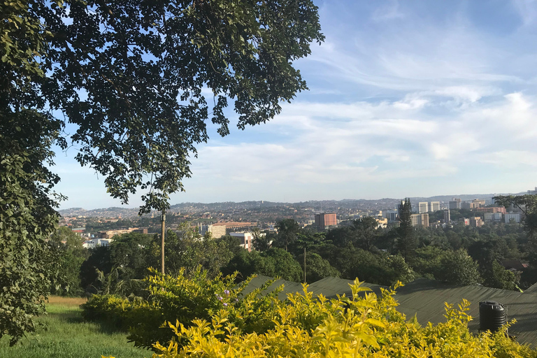 Kampala: Guided Tour for Deaf and Hearing Participants