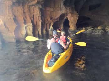 Dénia: Tour in kayak e snorkeling a Cova Tallada