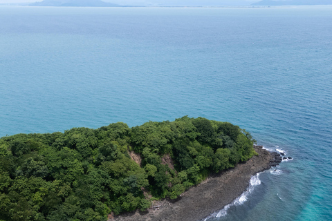 Panama City: Otoque Island Full-Day Tour with Local Lunch So, this is the Otoque Island Whale Watching Experience (seasonal)!