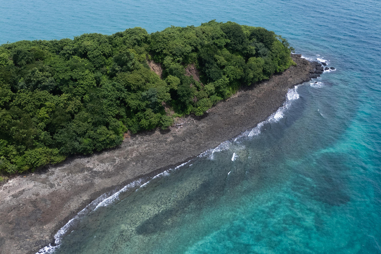 Panama City: Otoque Island Full-Day Tour with Local Lunch So, this is the Otoque Island Whale Watching Experience (seasonal)!