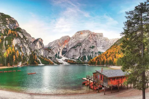 Från Milano: Dagsutflykt till sjön Braies med promenad och panoramautsikt