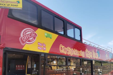 Cape Town: City Explorer Pass with Classic Bus Ticket