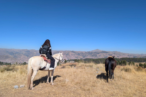 Cusco: Horseback Riding Tour to Inca Temples and Viewpoints