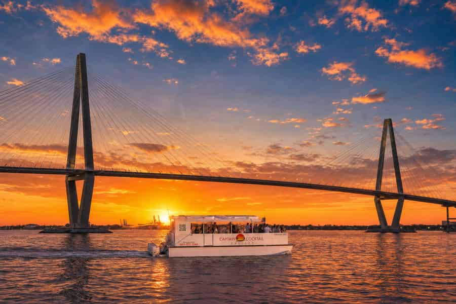 Charleston: Hafen-Sonnenuntergangsfahrt ab Shem Creek – mit Musik. Foto: GetYourGuide