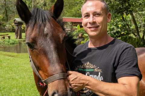 Medellin: La Casa Grande Coffee Hacienda - Coffee Experience