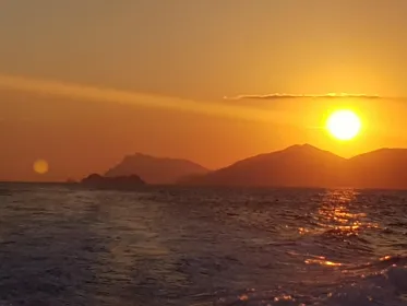 Bootstour bei Sonnenuntergang an der Amalfiküste