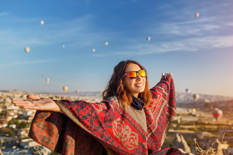 Antalya/Kemer: Excursión de dos días a Capadocia con hotel cuevaTour por Capadocia con alojamiento en un hotel cueva