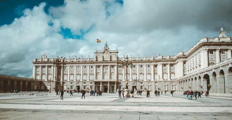 Madrid: Old Town & Poets District Guided Walking Tour photo 13