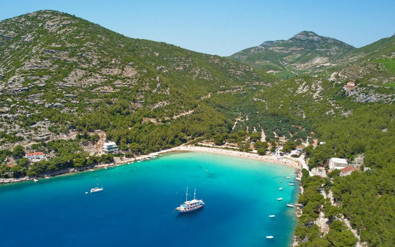 Dubrovnik: Tagestour zum Strand Prapratno und zur Stadtmauer von Ston
