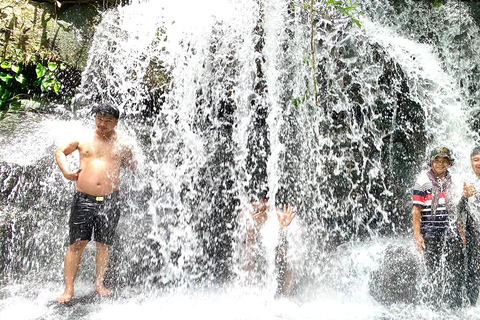 PhnomPenh: 2 giorni di trekking e campeggio sul monte Knang Phsar