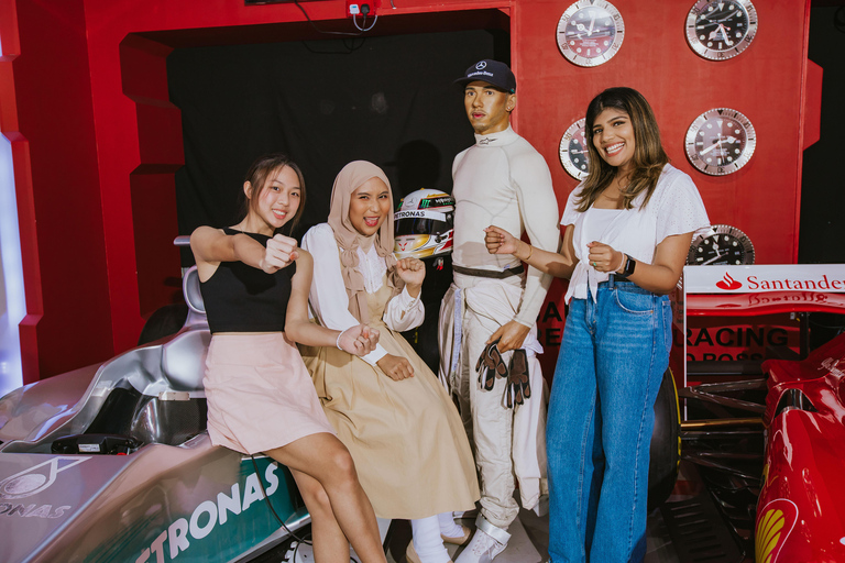 Singapura: Bilhete de entrada para o museu de cera Madame TussaudsBilhete Standard + Marvel Universe 4D + Corrida VR