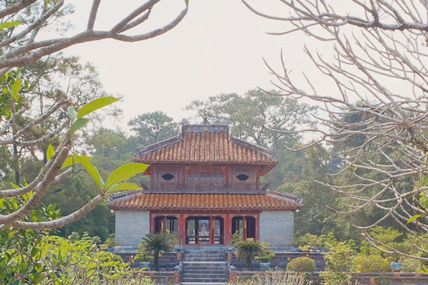 Tour en barco del dragón de Hue: Explora la Pagoda Thien Mu y las Tumbas Reales