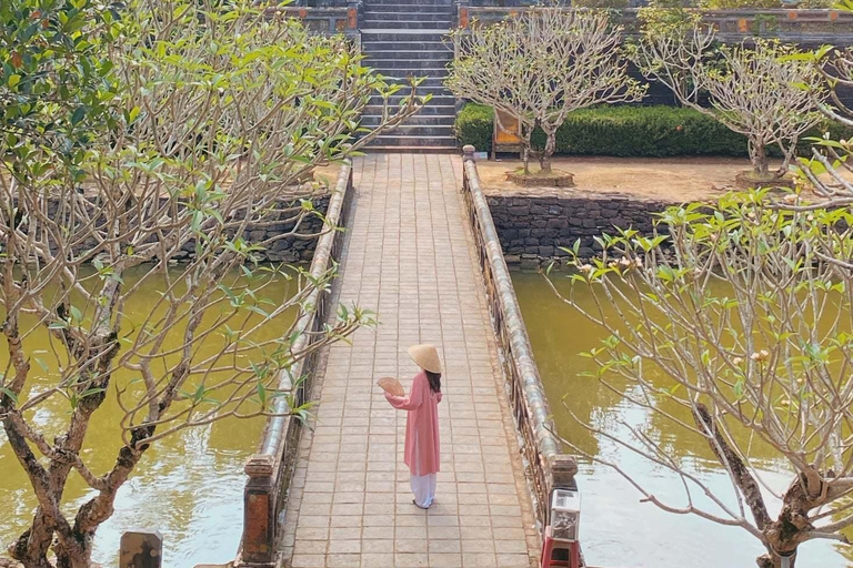 Tour en barco del dragón de Hue: Explora la Pagoda Thien Mu y las Tumbas Reales