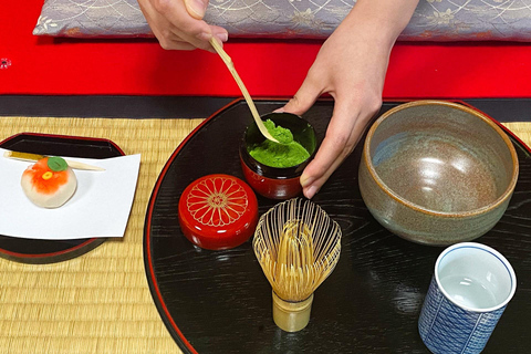 Kyoto: Tea Ceremony in a Traditional Tea House