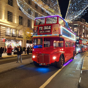 London: Christmas Lights Tour by Vintage Bus