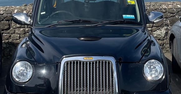 Black Taxi tour of Belfast