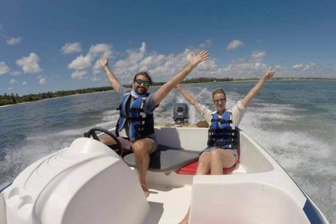 Punta Cana: Speedboat and Snorkeling Tour