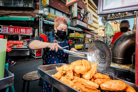 Taipei Tastes Food Tour with 12+ Tastings