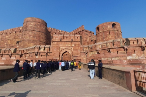 Von Delhi aus: Tagestour nach Agra mit spanischsprachigem ReiseführerAC-Privatwagen + Reiseführer + 5* Mittagessen & Eintritt zu den Sehenswürdigkeiten