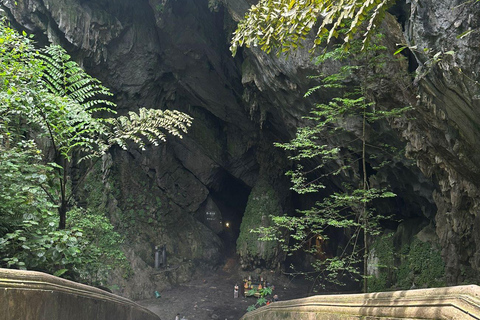 Da Hanoi: Tour di gruppo della Pagoda dei Profumi di una giornata intera con pranzoTour con funivia