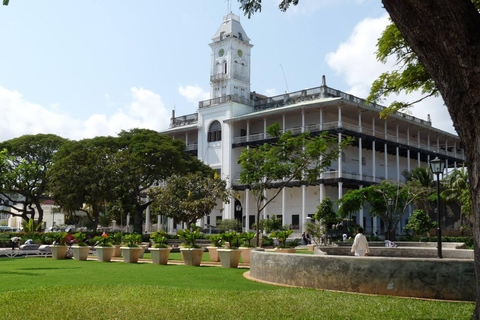 Explore Zanzibar: Stone Town Walking Tour with All History NO TRANSFER INCLUDED IN THIS OPTION