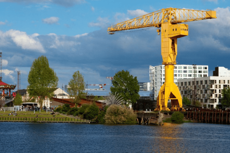 Nantes: Guided visit of the Isle of Nantes Nantes: Guided tour of Île de Nantes