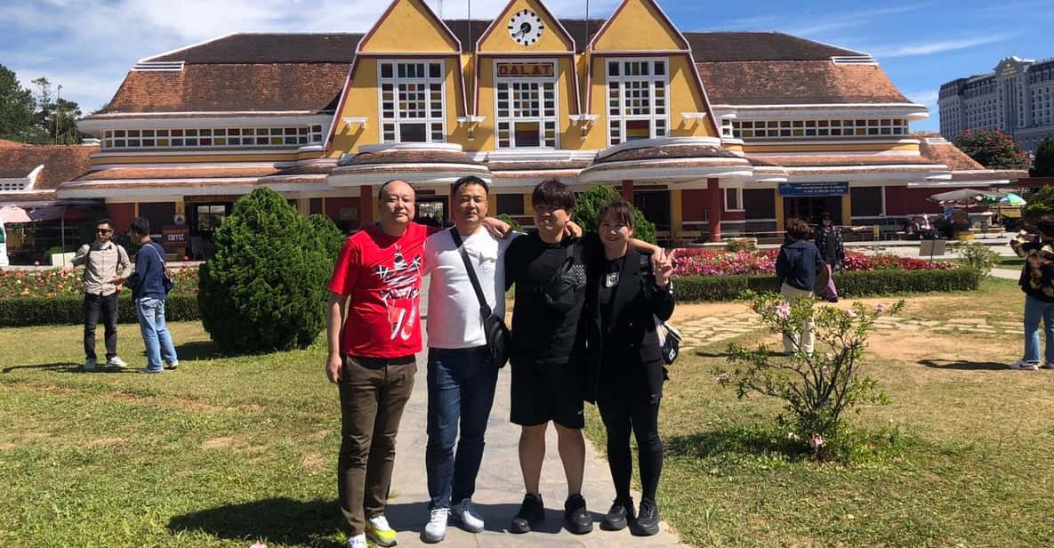 Da Lat Da Lat içindeki en popüler turistik yerleri ziyaret edin