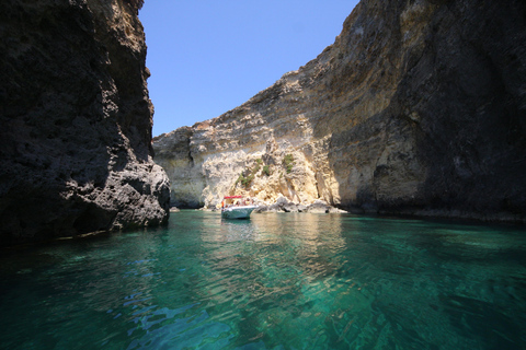 Da Mellieha: Tour in motoscafo delle Grotte di Comino e della Laguna Blu