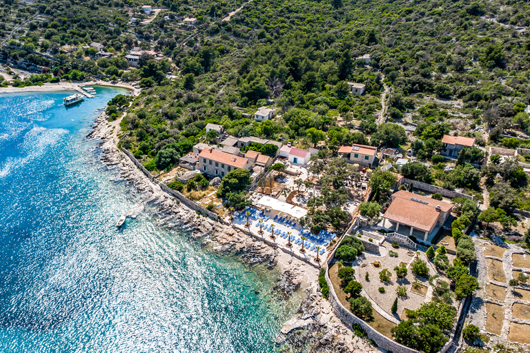 Split: Excursão de meio dia à Lagoa Azul, naufrágio e passeio de barco em TrogirSplit: Passeio de Barco de Meio Dia à Lagoa Azul, Naufrágio e Trogir