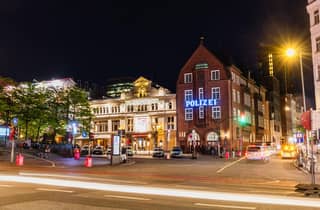 Hamburg: Reeperbahn-Tour „Lust & Laster“ inkl. Bier