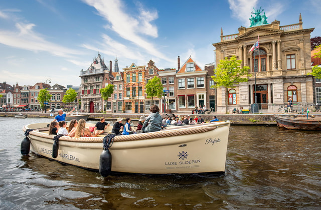 Guided Canal Cruise in Haarlem, see all the highlights